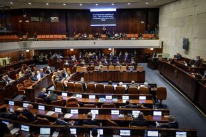 Israel segue sem vencedor definido após apuração de 90% das urnas em eleições legislativas