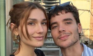 João Lucas revela pista sobre quem será madrinha do filho com Sasha