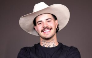 Jottapê deixa A Fazenda 18: cantor desiste do reality após eliminação de companheiro