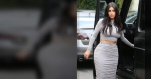 Kim Kardashian celebra 46 anos com looks vintage de Paco Rabanne