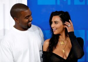Kim Kardashian abre o jogo sobre gravidez com Kanye West: ‘Achei que minha vida tinha acabado’