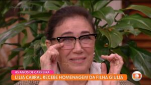 Lília Cabral se emociona com homenagem da filha no É de Casa