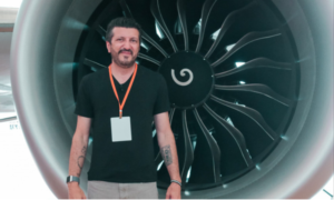 De mecânico a fenômeno da internet: conheça a incrível trajetória de Lito Sousa