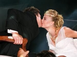 Luciano Huck celebra 22 anos de casamento com Angélica com declaração especial