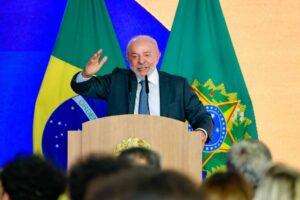 Lula escreve carta direta aos evangélicos sobre eleição presidencial e fé