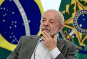 Lula confirma que vai participar de debates se houver segundo turno nas eleições