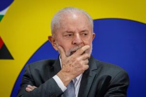 Governo Lula avalia com preocupação fechamento de embaixada dos EUA no Brasil; Austrália faz o mesmo
