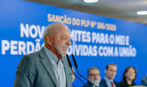 Lula aceita propostas de Flávio para quebra de sigilos bancário e telefônico
