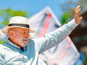 Lula garante redução da jornada de trabalho em votação histórica com aprovação massiva no Senado