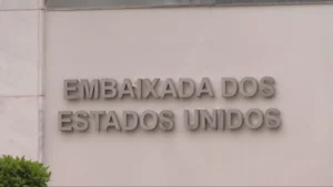 Campanha de Lula pede ao TSE investigação sobre suspensão de consulados dos EUA