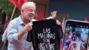 Lula vence em 42 países e domina votação de brasileiros no exterior no 2º turno