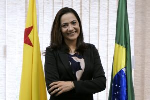 Mailza Assis é reeleita governadora do Acre com expressivos 66% dos votos
