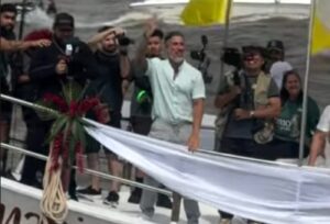 Marcos Mion realiza sonho ao conhecer Círio de Nazaré com o Caldeirão