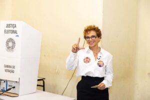Marília Campos faz história como primeira senadora eleita pela esquerda em Minas Gerais