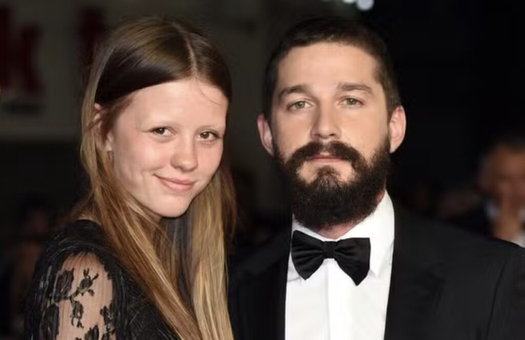 Mia Goth pede divórcio de Shia LaBeouf após 13 anos juntos