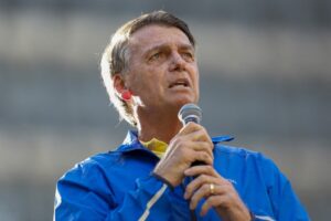 Moraes manda intimar Bolsonaro no caso das joias sauditas