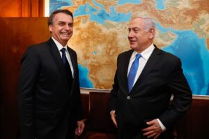 Netanyahu chama Brasil de ‘país pequeno’ enquanto defende candidatura de Flávio Bolsonaro