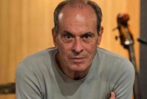 Ney Matogrosso passa por cirurgia e sai dos palcos temporariamente