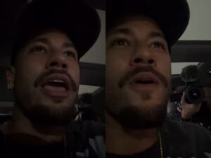 Neymar volta a viralizar com visual polêmico: cavanhaque e bigode chocam fãs na web