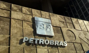 Petrobras faz segunda descoberta de petróleo na Margem Equatorial a 175 km da costa do Amapá