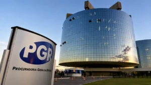 PGR abre procedimento para investigar ameaças contra estudantes em universidades federais
