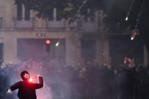 França e Itália em ebulição: milhares nas ruas contra custo de vida e cortes nos serviços