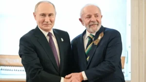 Putin parabeniza Lula e exalta ‘qualidades de liderança extraordinárias’ do presidente reeleito