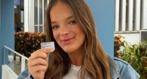 Rafaella Justus celebra primeiro voto da vida em São Paulo com visual patriota