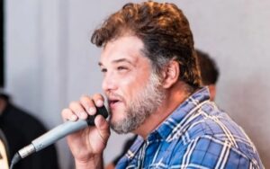 Cantor sertanejo Rodrigo Leal Gramelich morre aos 38 anos vítima de infarto