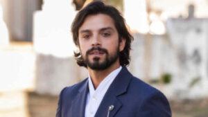 Rodrigo Simas vai viver garoto de programa e herda papel recusado por Nicolas Prattes