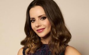 Sandy é apontada como favorita para suceder Roberto Carlos na Globo