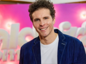 Thiago Fragoso negocia para viver grande vilão da próxima novela das sete