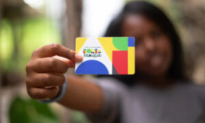 Trabalho infantil no Brasil cai 9,2% em 2025 impulsionado pelo Bolsa Família