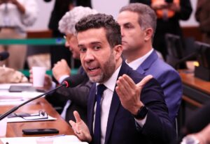 TSE censura canal ‘Exército do Lula’: 3,3 milhões de seguidores offline em ordem de Nunes Marques