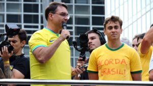 TSE derrota Flávio Bolsonaro e Nikolas Ferreira em vídeo com crianças contra Lula