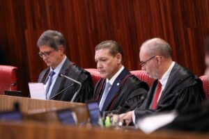 TSE unifica regras de arredondamento e PSOL/Rede supera cláusula de barreira