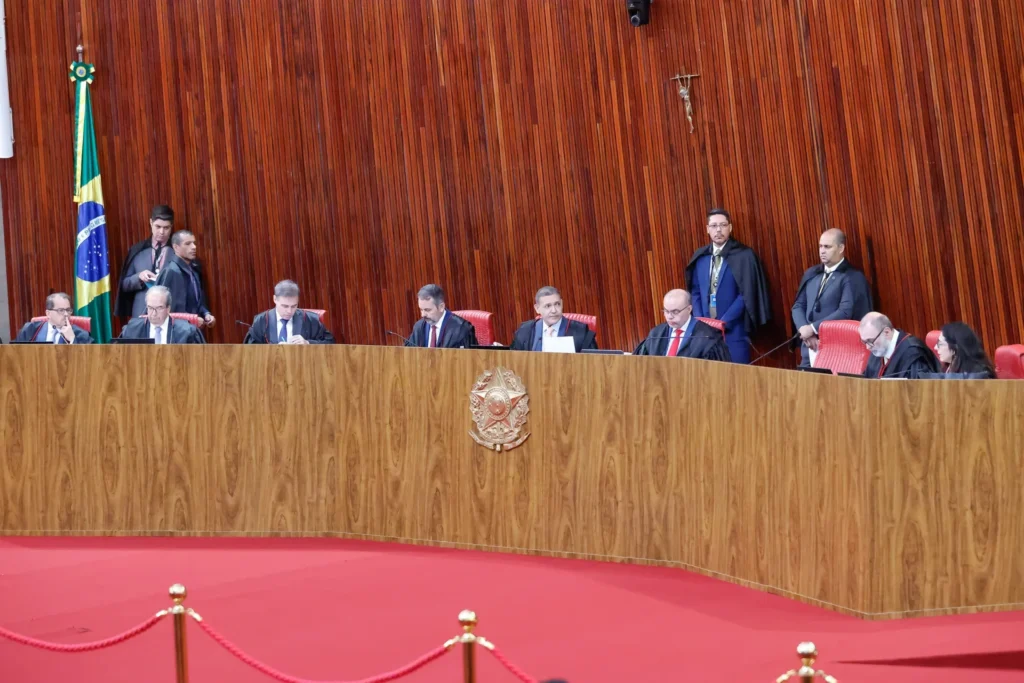 TSE define regras para decidir quando canais de WhatsApp estão vinculados a campanhas eleitorais