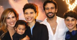 Wanessa Camargo brilha ao lado do namorado e filhos na gravação do DVD de Zezé Di Camargo